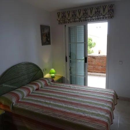 Nyaraló Casa Unifamiliar En Primera Linea De Mar