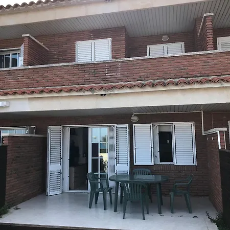 Casa Unifamiliar En Primera Linea De Mar Creixell
